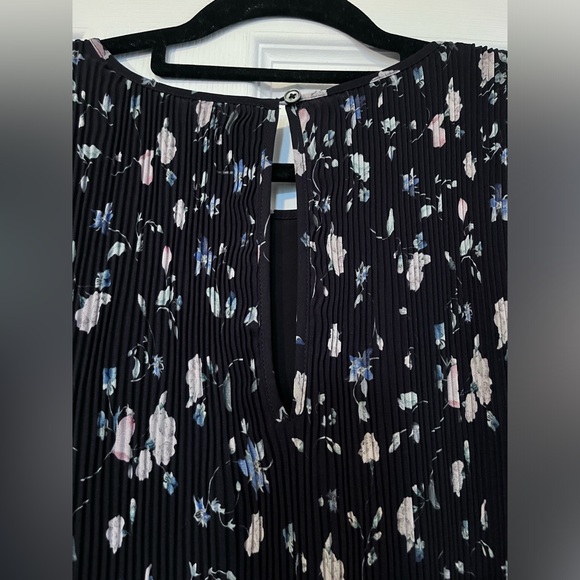 Aritzia Wilfred plissé dress with long sleeves size L large - Picture 5 of 10